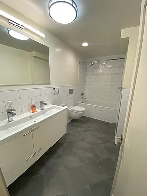 Rented by Bond New York | media 21