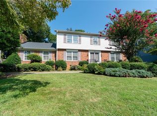 905 Fairgreen Rd, Greensboro, NC 27410