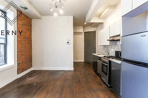 Rented by ERNY LLC | media 11