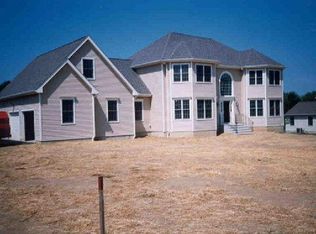 80 Charter Ridge Rd, Newtown, CT 06482