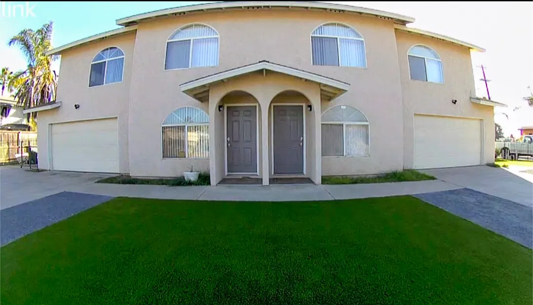 3 bed, 2.5 bath, 1200 sqft, $3,500 — Photo 1