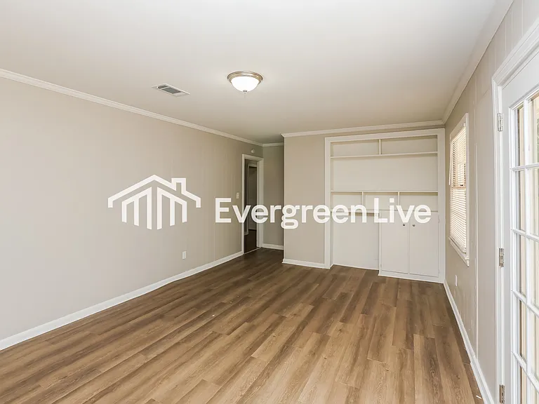 5538 Pine Lane Dr — Photo 11
