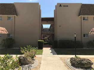 1500 Glen Oaks Dr E UNIT 110, Sarasota, FL 34232