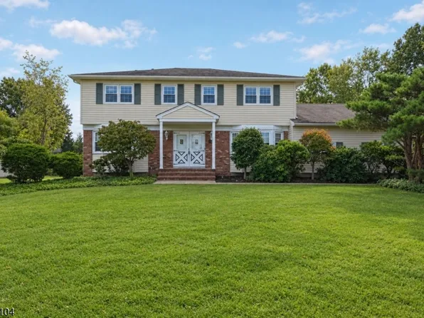 16 Avalon Drive, Montville Twp., NJ 07045