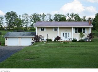 6440 Winter Wood Dr, Nashport, OH 43830