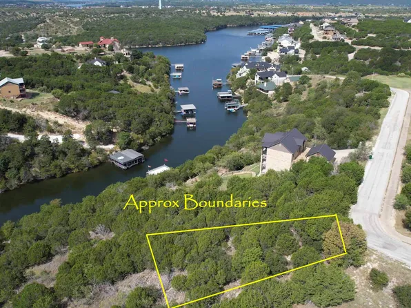 246 Broadmoor Ct, Graford, TX 76449