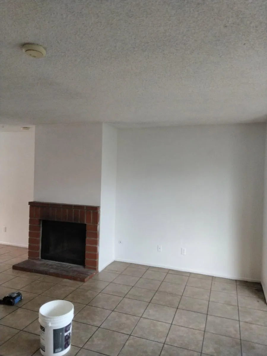 Building Photo - 15137 Gundry Ave #B