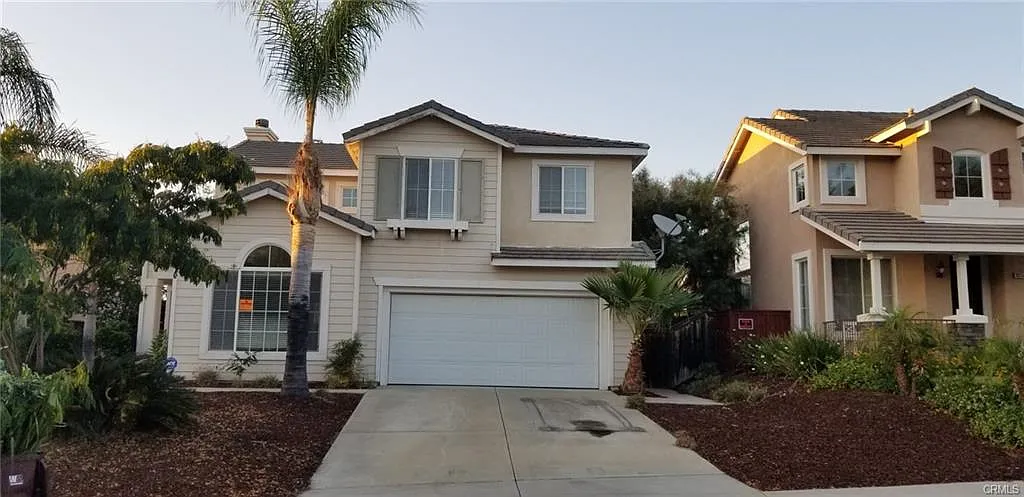 4 bed, 2.5 bath, 1849 sqft, $3,100 — Photo 1