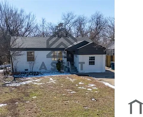 422 E Northrup Dr — Photo 3