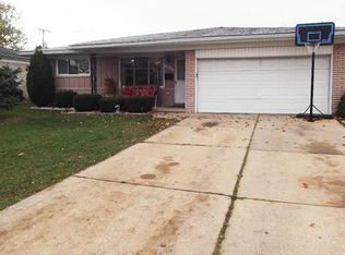 3655 Rhoten Dr, Sterling Heights, MI 48310