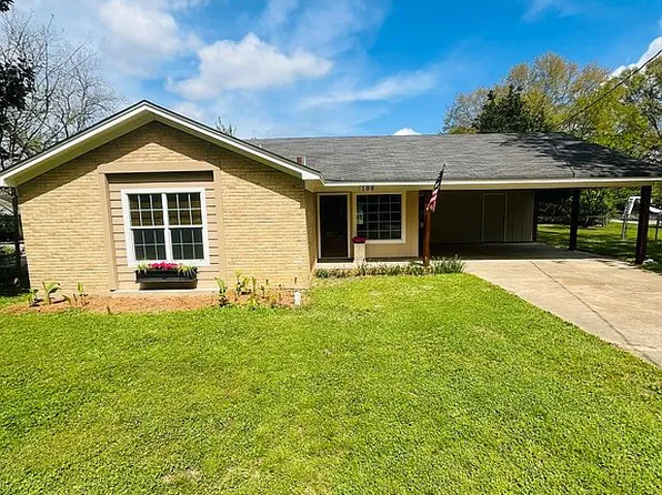 108 E McLaurin St, Sardis, MS 38666