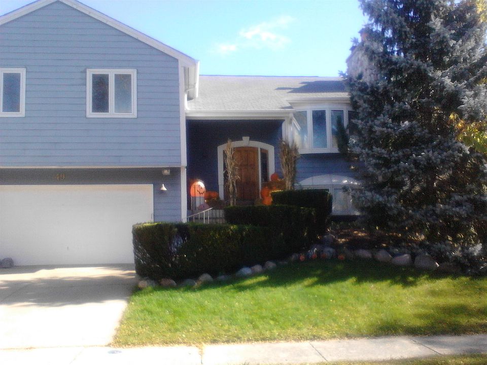 1st image of 49 Monterey Dr