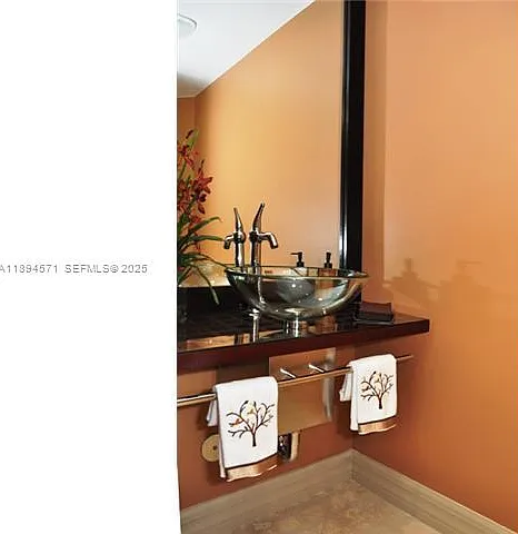 3535 S Ocean Dr #2102 — Photo 43