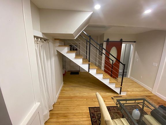 4th image of 218 Washington St #1