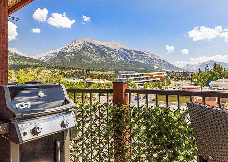 743 SE Railway Ave Canmore, AB, T1W1P2 Apartments for Rent Zillow