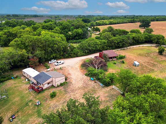 3rd image of 4583 La Croix Rd