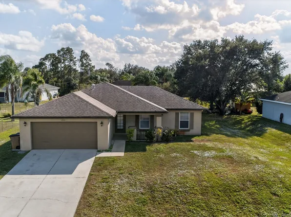 1224 Bayou St E, Lehigh Acres, FL 33974