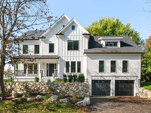 11 Priscilla Ln, Winchester, MA 01890