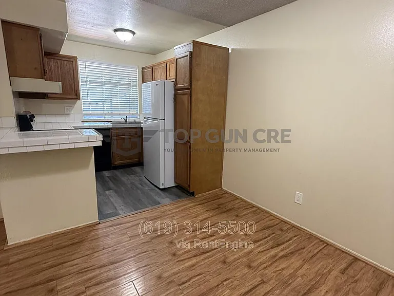 4767 34th St #6 — Photo 12