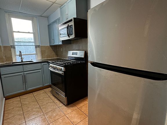 4th image of 1200 S 15th St Floor 3