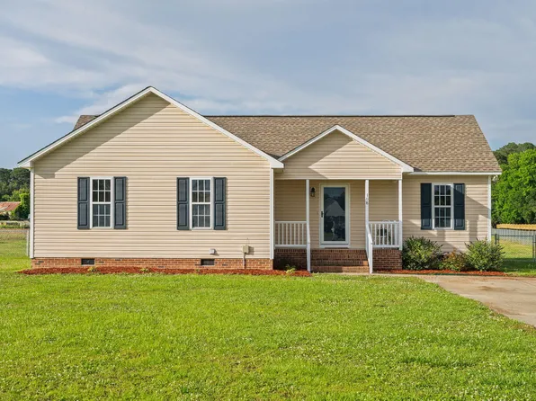 108 Sharon Dr, Selma, NC 27576