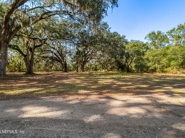 991 PEACE LILY Lane, Bryceville, FL 32009