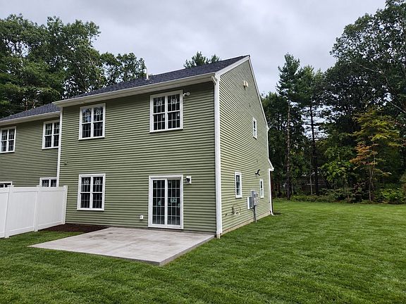 3rd image of 60 Noonan St #60