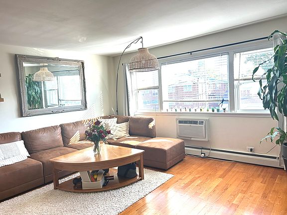 2nd image of 10137 Hartford Ct APT 3C