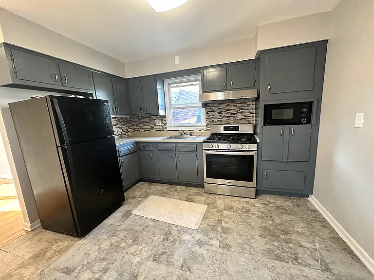 140 Prospect Ave #2 — Photo 3