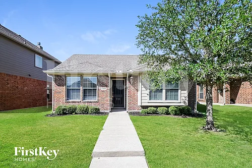1309 Honeywood Ln Photo 1