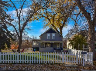 216 7th St SE, Minot, ND 58701
