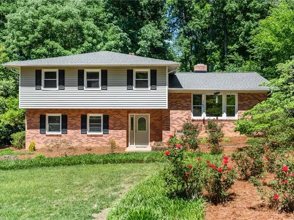 2703 Tillbrook Pl, Greensboro, NC 27408