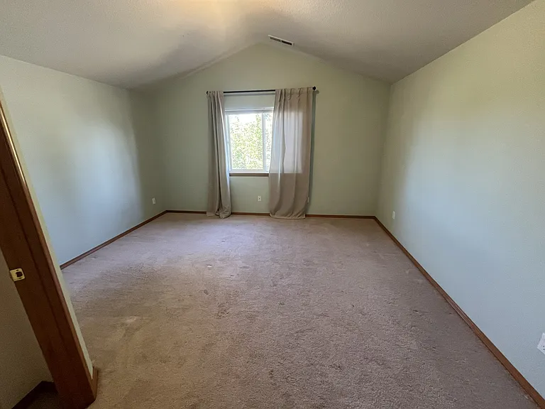 817 NE 72nd Ave — Photo 8
