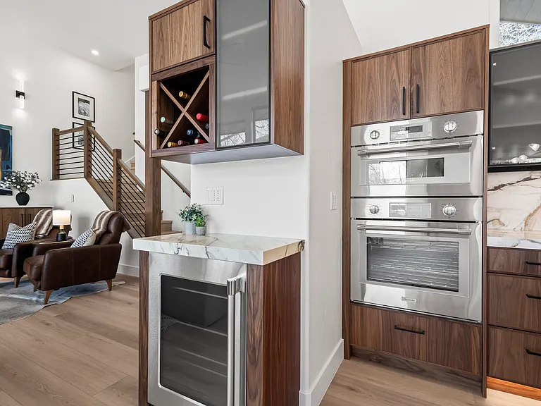 1834 Glacier Ct — Photo 15