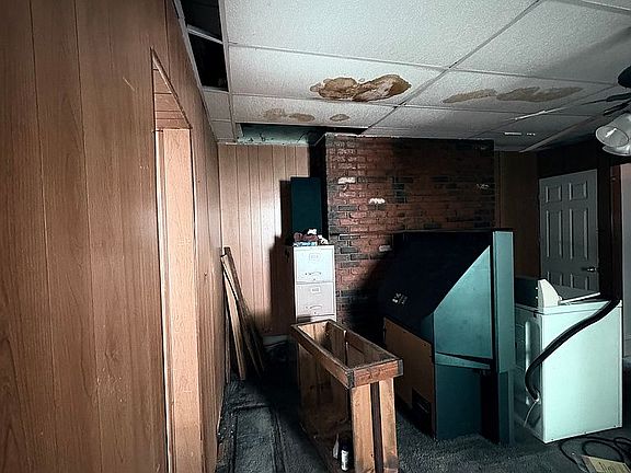 5th image of 1613 Crawford Ave