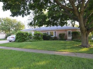 620 Geronimo St, Hoffman Estates, IL 60169