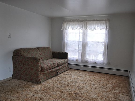 5th image of 103 Cross Ave NE