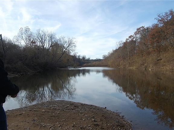 2nd image of 5033 Highway 143