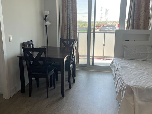 4th image of 2550 Simcoe St N #506