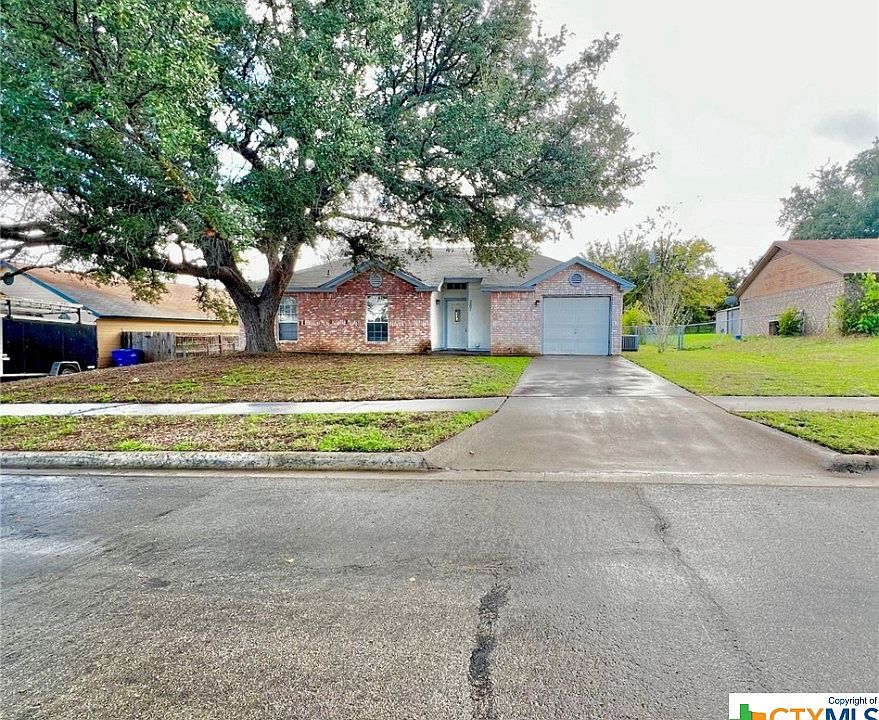 1st image of 207 Halter Dr