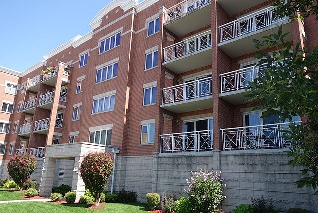 1st image of 2919 N Harlem Ave APT 301