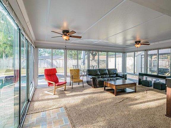 4th image of 5019 Carrollwood Meadows Dr
