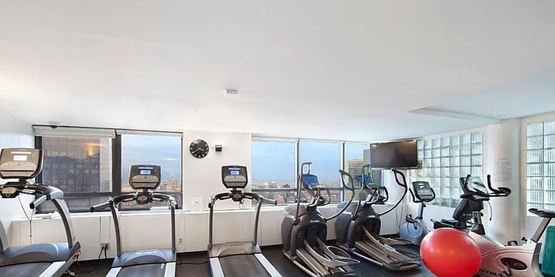 Rented by Compass | media 17