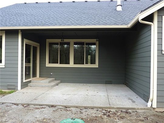 3rd image of 8110 197th Ave NE