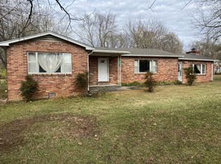 2949 W Lombard St, Springfield, MO 65802
