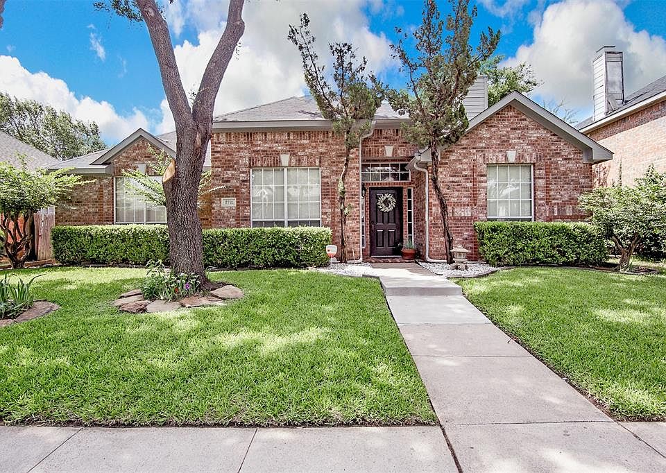 1st image of 2721 Water Oak Dr