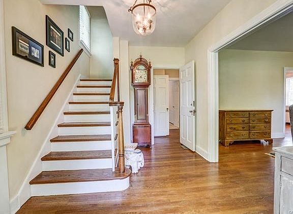 5th image of 3229 Edgewood Ave