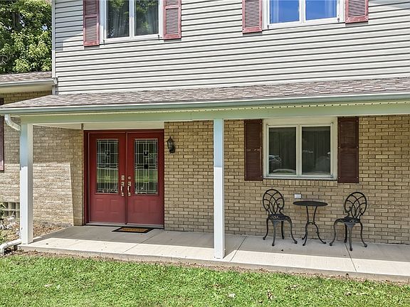 3rd image of 7085 Sunnydell Dr