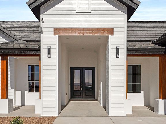 2nd image of 1842 Stirrup Pl