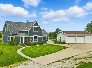 186 Main St, Kalona, IA 52247